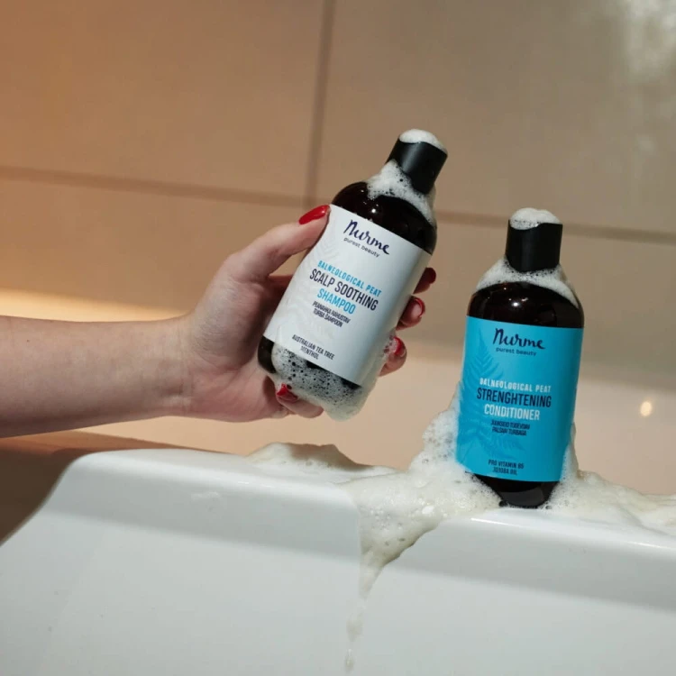 nurme-balneological-peat-scalp-soothing-shampoo-lifestyle-wanna-odżywka.jpg
