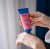 nurme-krem-do-rak-monoi-tiare-50ml-aplikacja.jpg