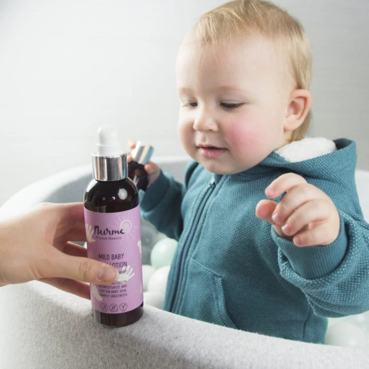 nurme-mild-baby-body-lotion-150ml-niemowle-reka.jpg
