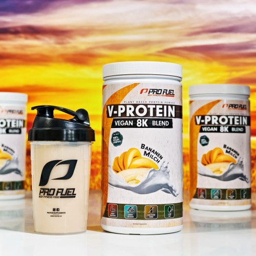 v-protein-8k-shake-bananowy-przygotowanie-shaker.jpg